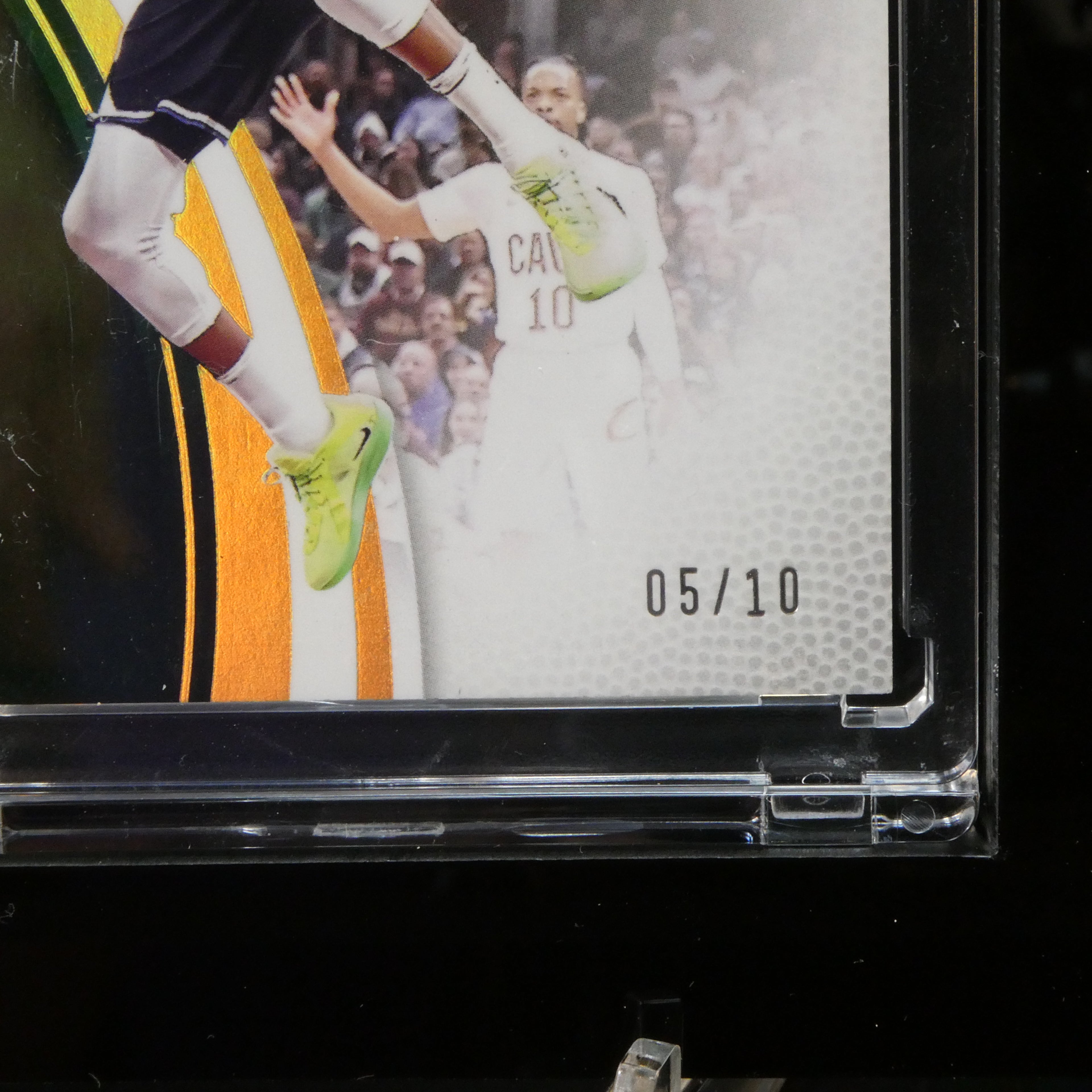 Giannis Antetokounmpo 2020 Milwaukee Bucks NBA Card Framed 5-Mag Case