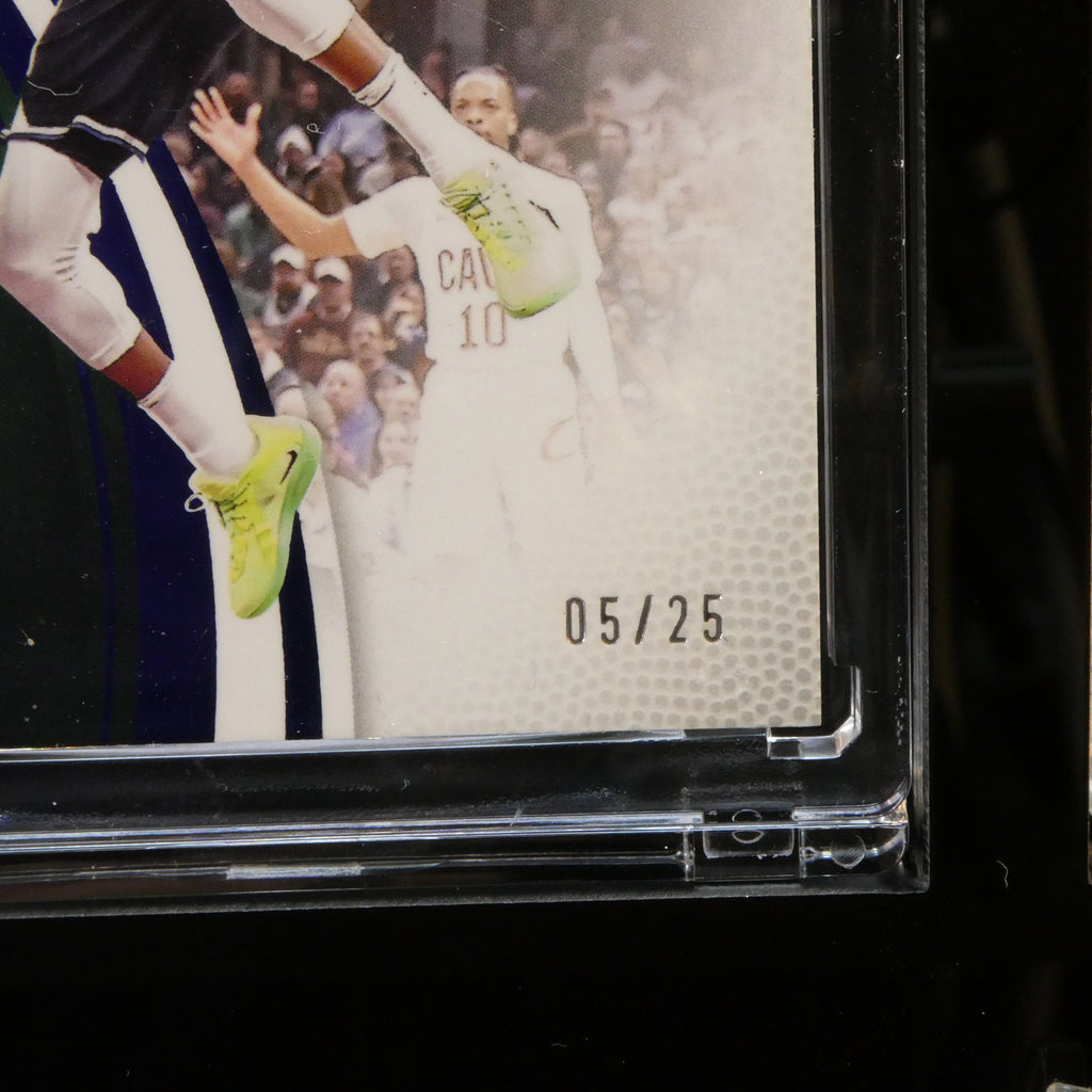 Giannis Antetokounmpo 2020 Milwaukee Bucks NBA Card Framed 5-Mag Case