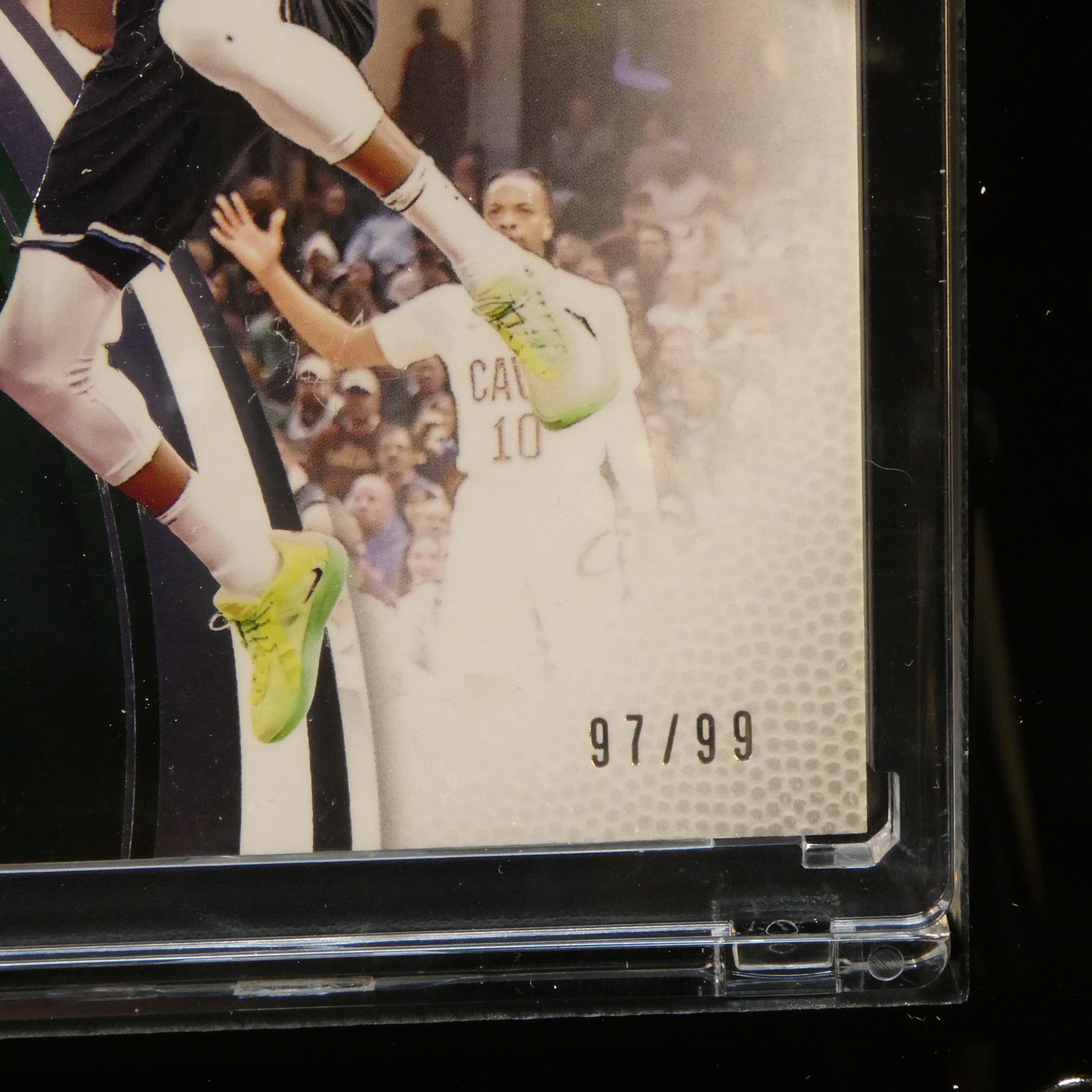 Giannis Antetokounmpo 2020 Milwaukee Bucks NBA Card Framed 5-Mag Case